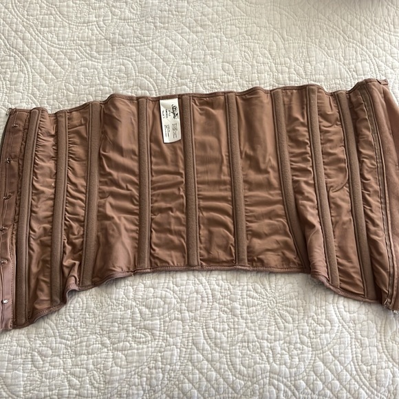 STAGMI Colombian Waste trainer new jo tags - Picture 2 of 4